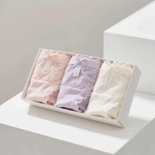 柔軟蕾絲三角內褲（3 件裝）